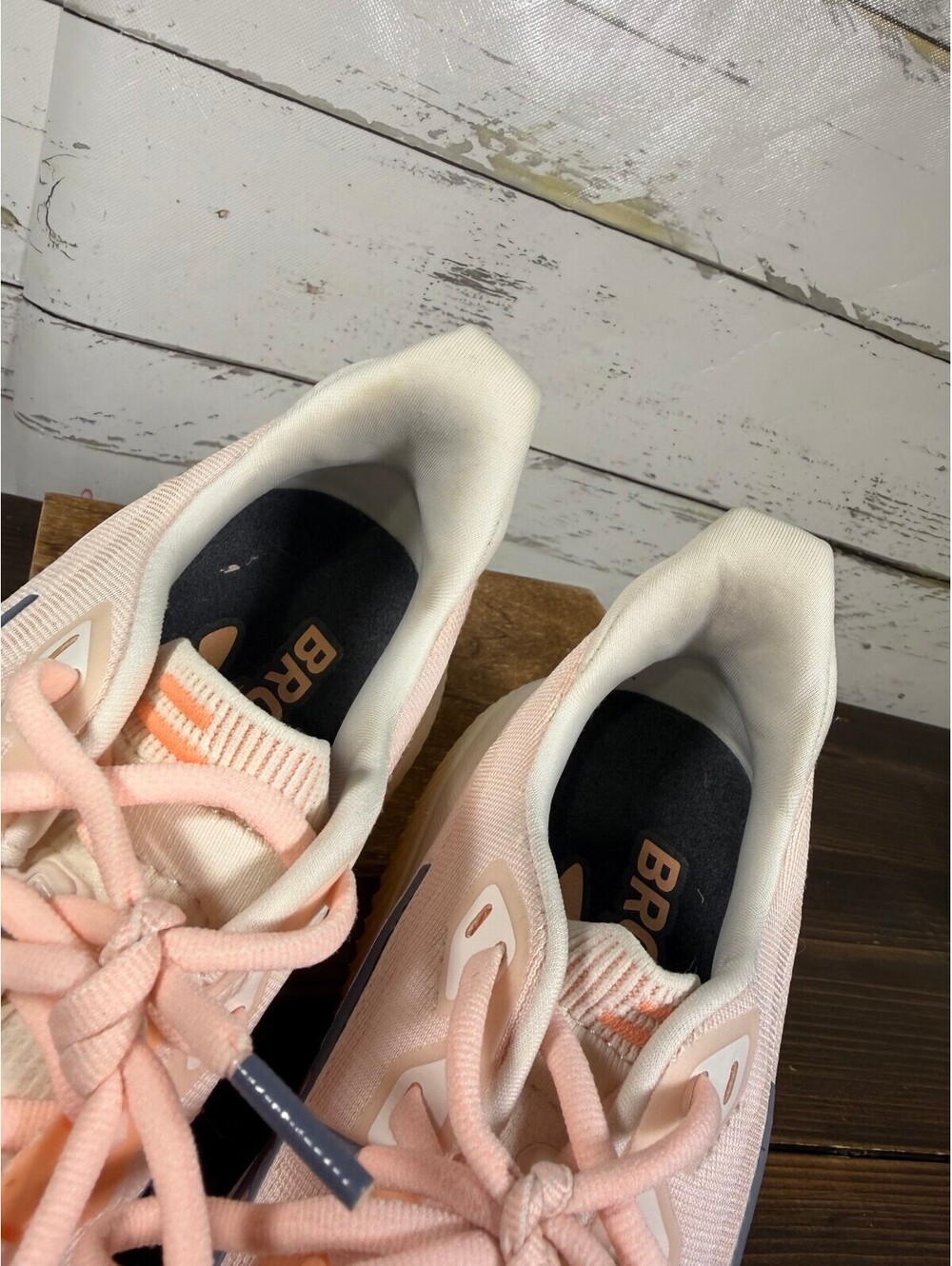 Brooks Ghost 18 Running Shoes Star White/Cyber Peach/Grey Size Women's 9.5 - Picture 6 of 8